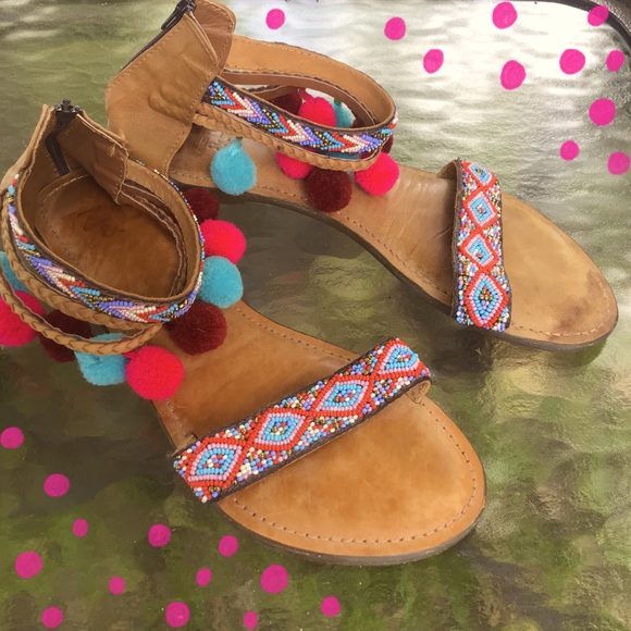 Sandals - Picture 1 of 3